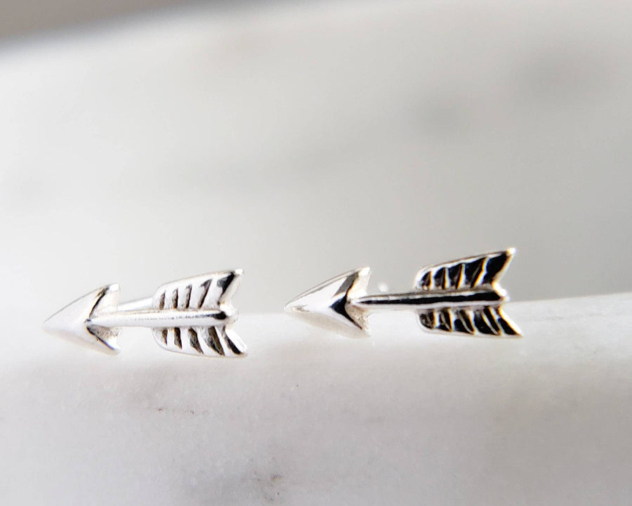 Little Arrow Earrings • Tiny Arrow Studs • Silver Arrow Studs • Tiny Boho Arrows • Festival Jewelry • Arrow Tragus Earring • Delicate Arrows