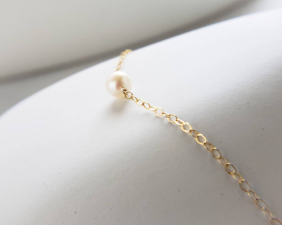 Single Pearl Necklace • Tiny Pearl • Minimalist Jewelry • Delicate Layering Necklace • Bridesmaid Gift • Gift For Her • Freshwater Pearl