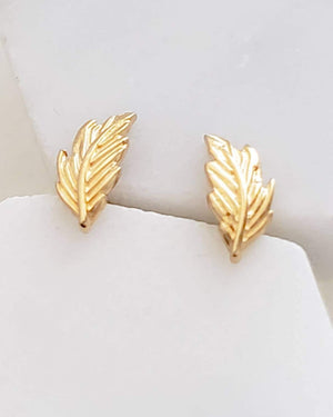 14k Gold Feather Studs • Tiny Geather Earrings • Little Gold Feathers • Delicate Feather Studs • Minimalist Stud Earrings • Dainty Feathers