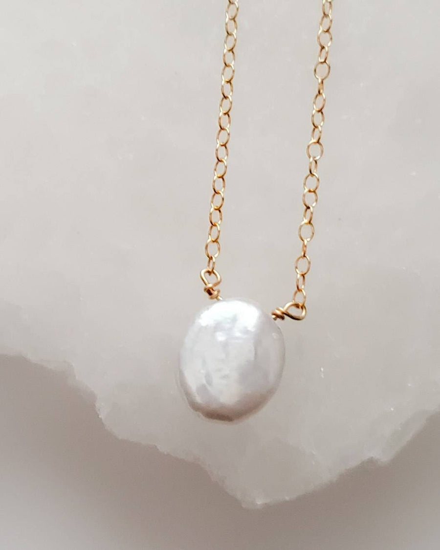 Oval Coin Pearl Necklace • Single Pearl Necklace • Flat White Pearl • Minimalist Necklace • Bridesmaid Gift • Gift For Her • Delicate Chain