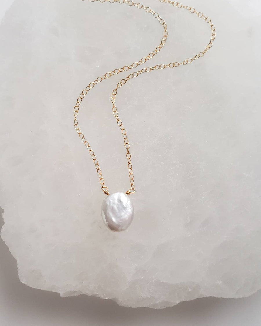 Oval Coin Pearl Necklace • Single Pearl Necklace • Flat White Pearl • Minimalist Necklace • Bridesmaid Gift • Gift For Her • Delicate Chain