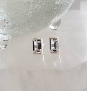 Crystal Baguette Studs • Elegant & Classic Earrings • Silver Studs • Modern Style • Minimalist Fashion • Clear Crystal Stud Earrings