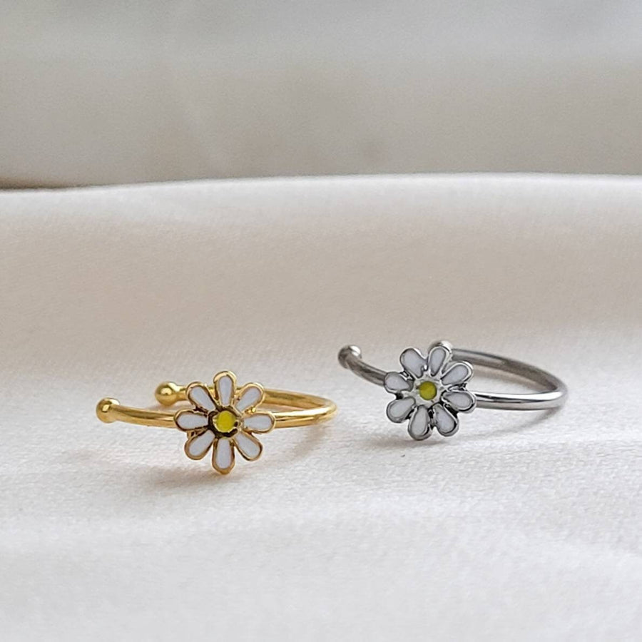 Dainty Daisy Nose Ring • Delicate Nose Hoop • Body Jewelry • Flower Nose Ring • 20 Gauge • Enamel Daisy