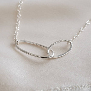 Oval Links Necklace • Linked Pendant • Infinity Necklace • Family Necklace • Sister Necklace • Necklace For Mom • Eternity Links