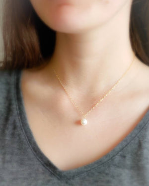 Pearl Drop Necklace • Single Freshwater Pearl • Minimalist Jewelry • Delicate Layering Necklace • Bridesmaid Gift • Gift For Her