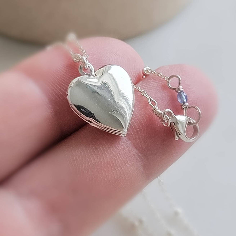 Heart Shaped Locket Necklace • Tiny Photo Locket • Gift For Mom • Dainty Heart Locket • Modern Style • Satellite Chain • Memory Necklace