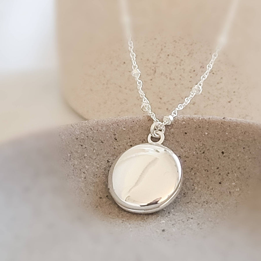 Little Gold Locket Necklace • Tiny Photo Locket • Gift For Mom • Dainty Round Locket • Modern Style • Satellite Chain • Memory Necklace