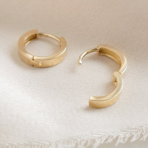 Solid 14K yellow Gold, Squared Modern style Hoop earrings. Click in style. By Studio Blue on Etsy