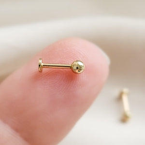 Pair of Solid 14K Yellow Gold Ball studs. Flat back, push-in style. 18 gauge Labret. Monroe, cartilage, 3mm or 4mm ball on finger, by Studio Blue on Etsy