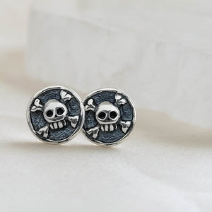 Skull & Crossbones Studs • Silver Skulls • Gift For Best Friend • Punk Style • Gothic • Jolly Roger • Memento Mori • Gift For Sailor