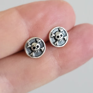 Skull & Crossbones Studs • Silver Skulls • Gift For Best Friend • Punk Style • Gothic • Jolly Roger • Memento Mori • Gift For Sailor