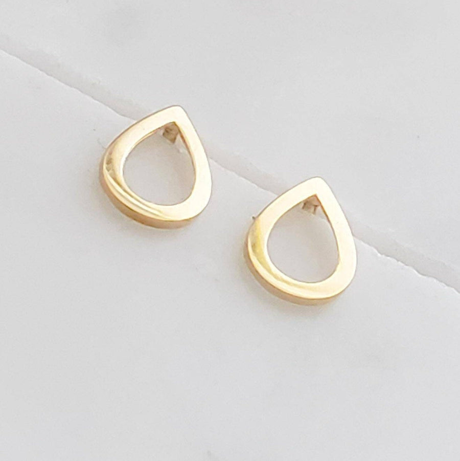 14k Gold Raindrop Studs • Modern Stud Earrings • Minimalist Style • Dainty Studs • Teardrop Earrings • 14 Karat Yellow Gold • Quiet Luxury