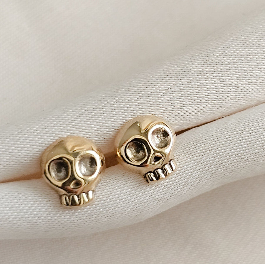 Mini Skull Studs • Tiny Silver Skulls • Gold Skull Studs • Best Friend Gift • Little Calaveras Studs • Dainty Skull Earrings • Petite Studs